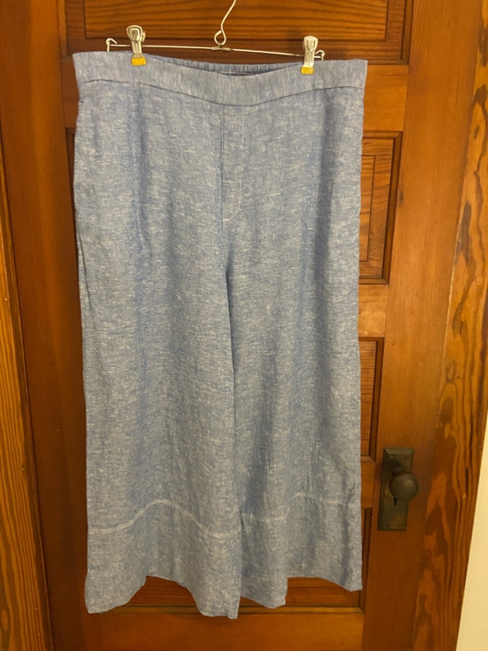 Banana Republic linen blend wide leg cropped pants. Size large